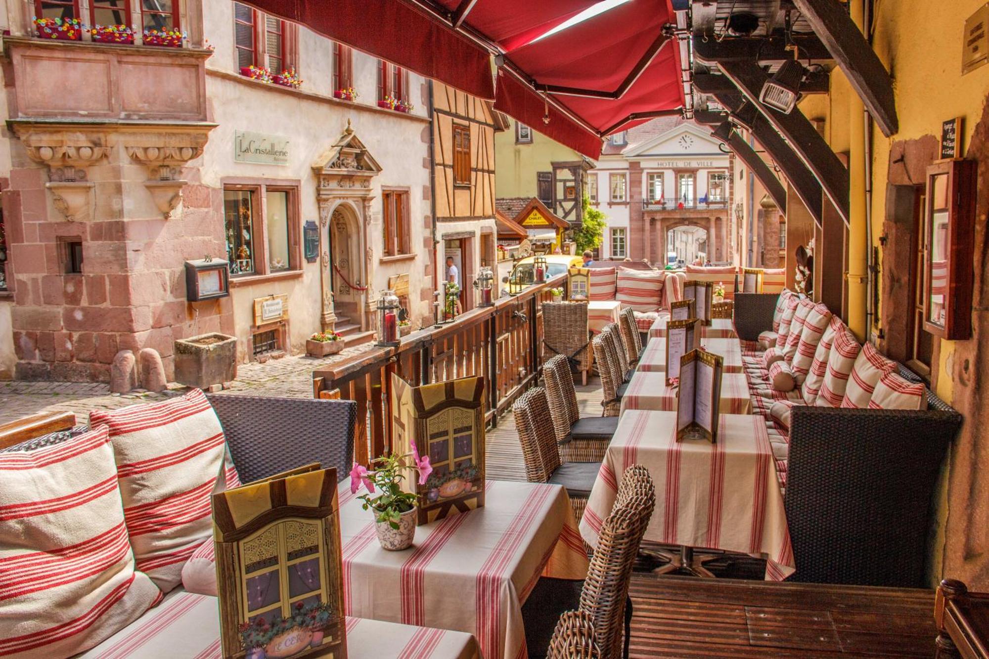 Hotel Au Cerf Riquewihr Exteriör bild